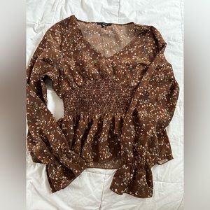 Love Tree Brown floral cinched long sleeve float blouse size large